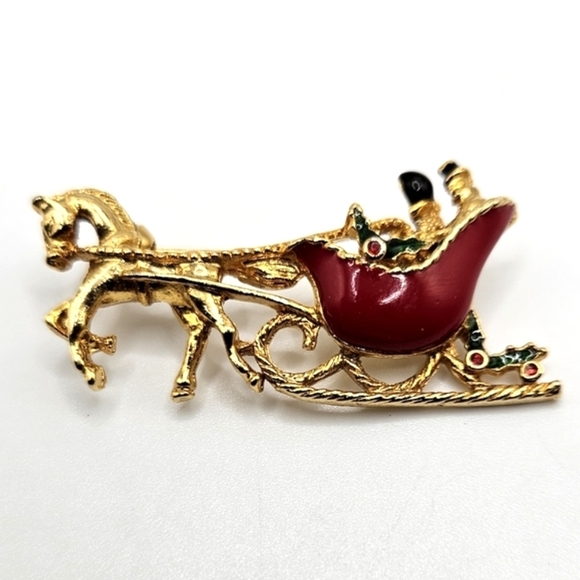 Jewelry - Horse Drawn Sleigh Christmas Holiday Brooch Pin Gold Tone Red  Enamel